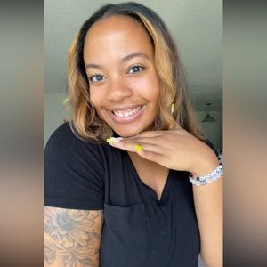 Meet your posher🩷